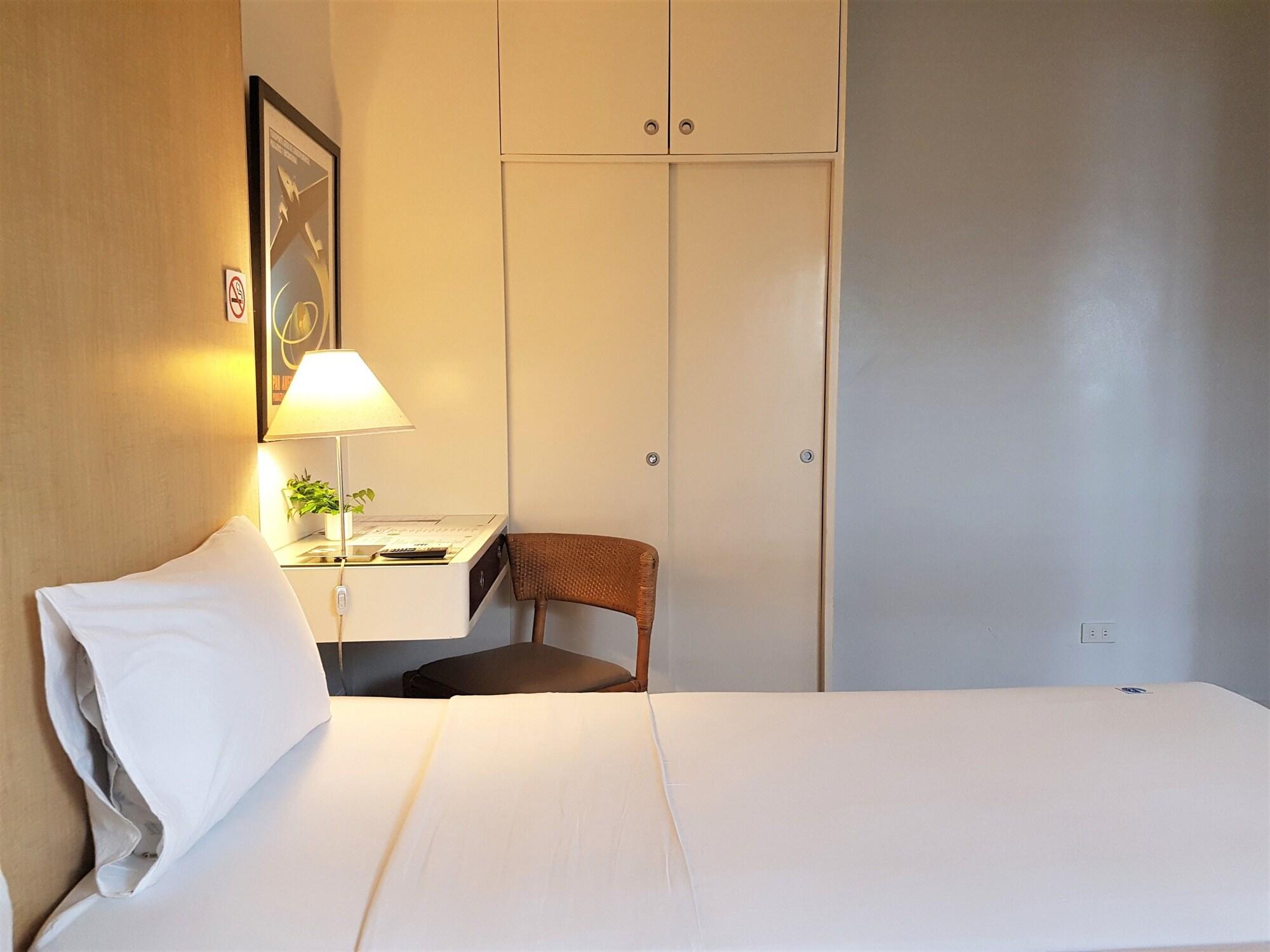 เดอะคลิปเปอร์โฮเต็ล Apartment มะนิลา ภายนอก รูปภาพ