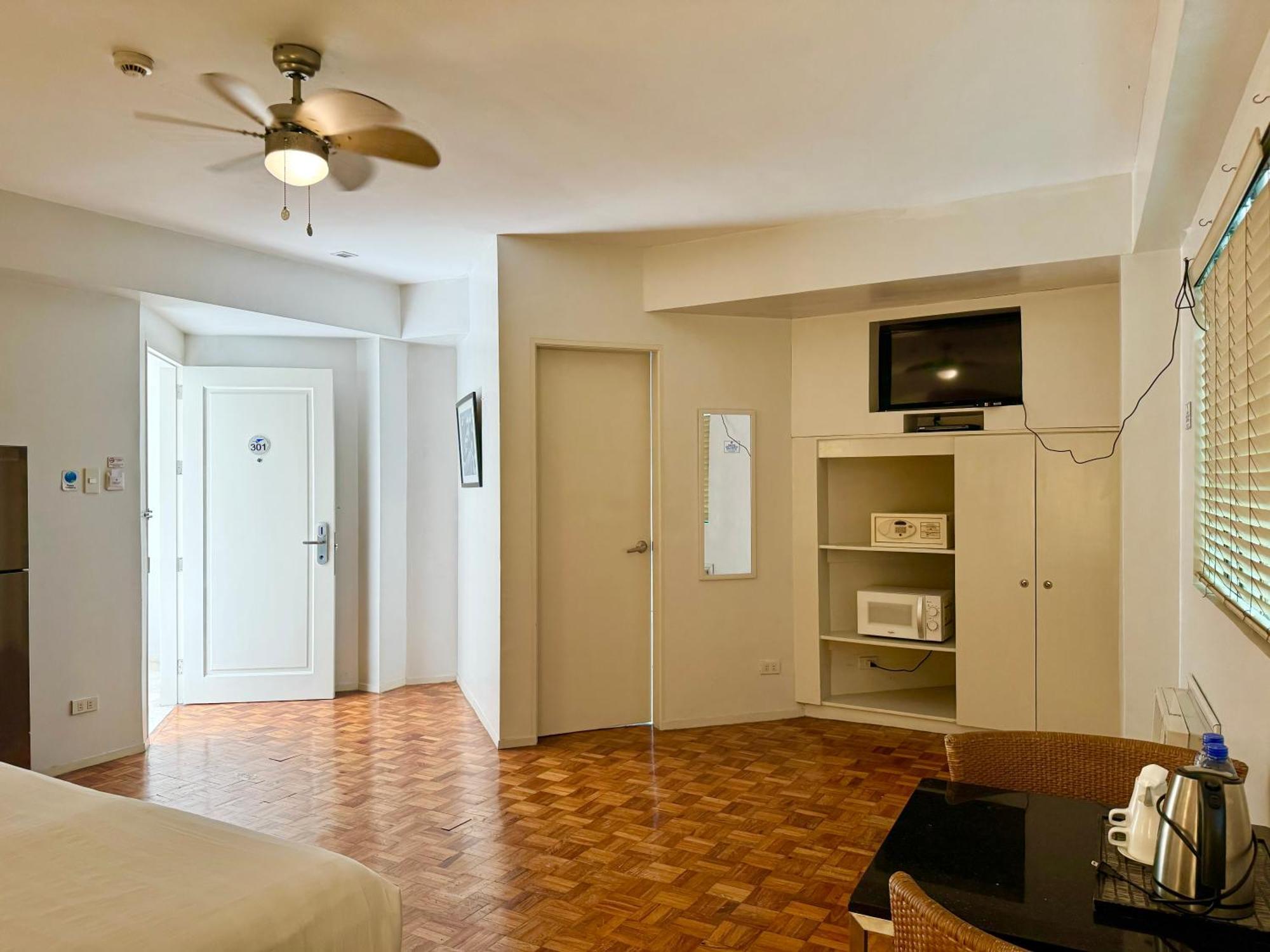 เดอะคลิปเปอร์โฮเต็ล Apartment มะนิลา ภายนอก รูปภาพ